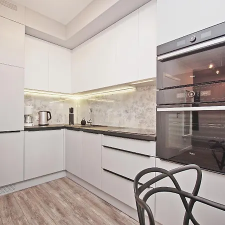 شقة Luxusowy Apartament Basen, Jacuzzi, Sala Fitnes Stare Miasto غدانسك