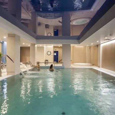 شقة Luxusowy Apartament Basen, Jacuzzi, Sala Fitnes Stare Miasto غدانسك